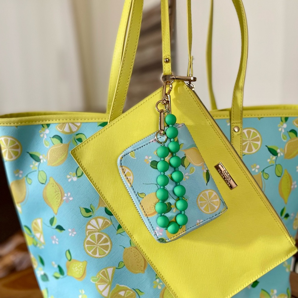 Trina Turk 4 Piece Set!!! - Picture 4 of 7